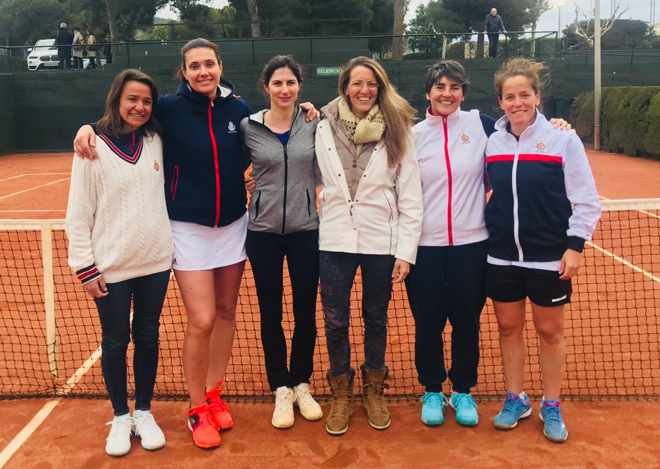 El RCTB-1899 +35 femenino, campeón de España