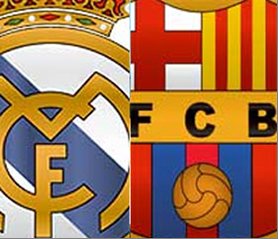Real Madrid-Barça en la pantalla del Salón Social