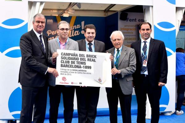 Campanya del Brick Solidari a favor de Cáritas