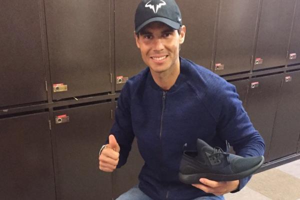 Nadal, que visitó el RCTB-1899, confirma su participación en Queen’s y renuncia a Rotterdam