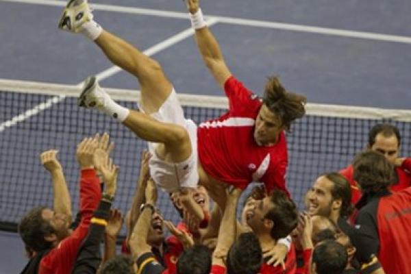 España jugará semis de la Davis contra Francia 