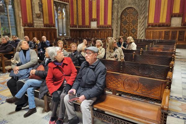 La visita a l’Ajuntament de Barcelona, gran experiència per a una trentena de socis i sòcies