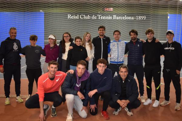 Xerrada de Pedro Cachín al grup de joves de Next Gen