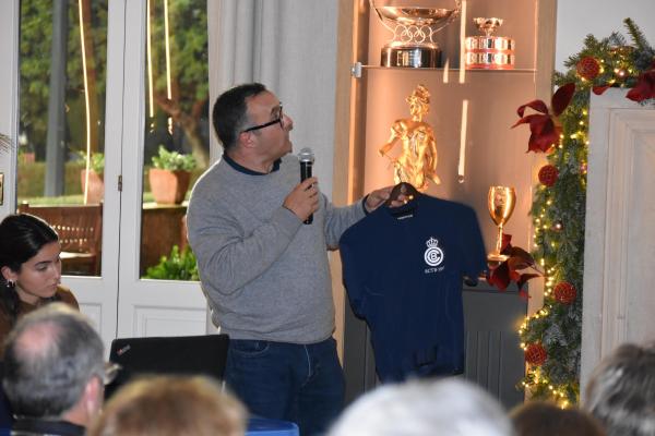 Presentada la nueva equipación ciclista y el calendario de actividades outdoor