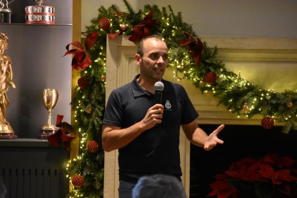 Presentada la nueva equipación ciclista y el calendario de actividades outdoor