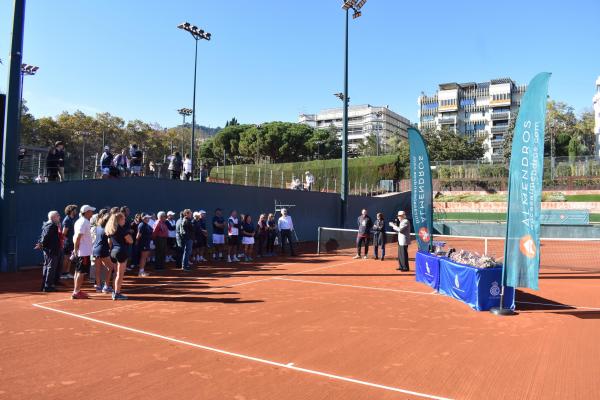 Celebrada la XIII edició del Torneig Interpenyes - Trofeu Penya Paquets by Almendros
