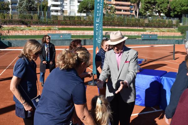 Celebrada la XIII edició del Torneig Interpenyes - Trofeu Penya Paquets by Almendros