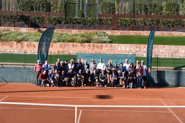 Celebrada la XIII edició del Torneig Interpenyes - Trofeu Penya Paquets by Almendros