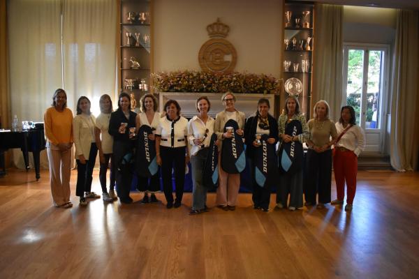 Pool Femenina