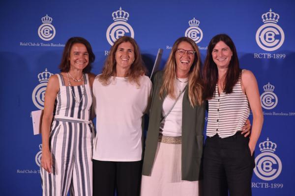 Els equips sèniors del Club reben un merescut reconeixement pels seus èxits del 2025