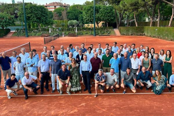 La Pool by Unión Suiza posa el punt final a la temporada